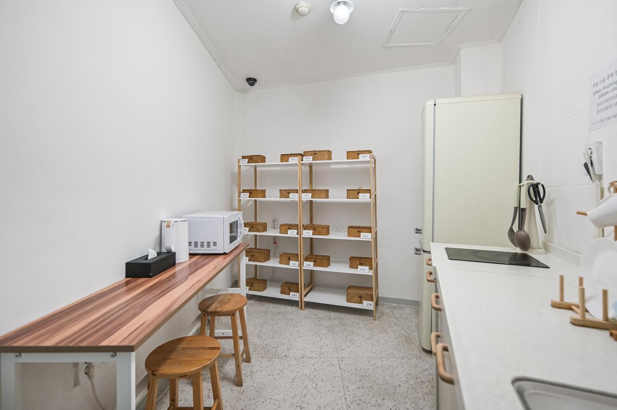 Ssh Myeongdong Dongdo Hostel Сеул Екстер'єр фото